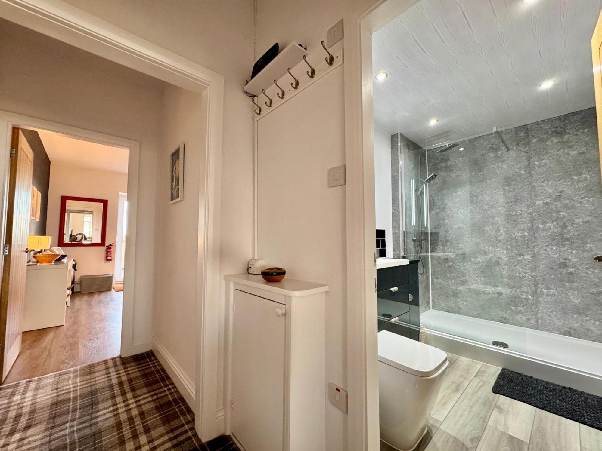 Lagoon View - Sea View- Pet Friendly - 2 Bed Apt - En-Suite ทรีอาร์ดดูร์ ภายนอก รูปภาพ