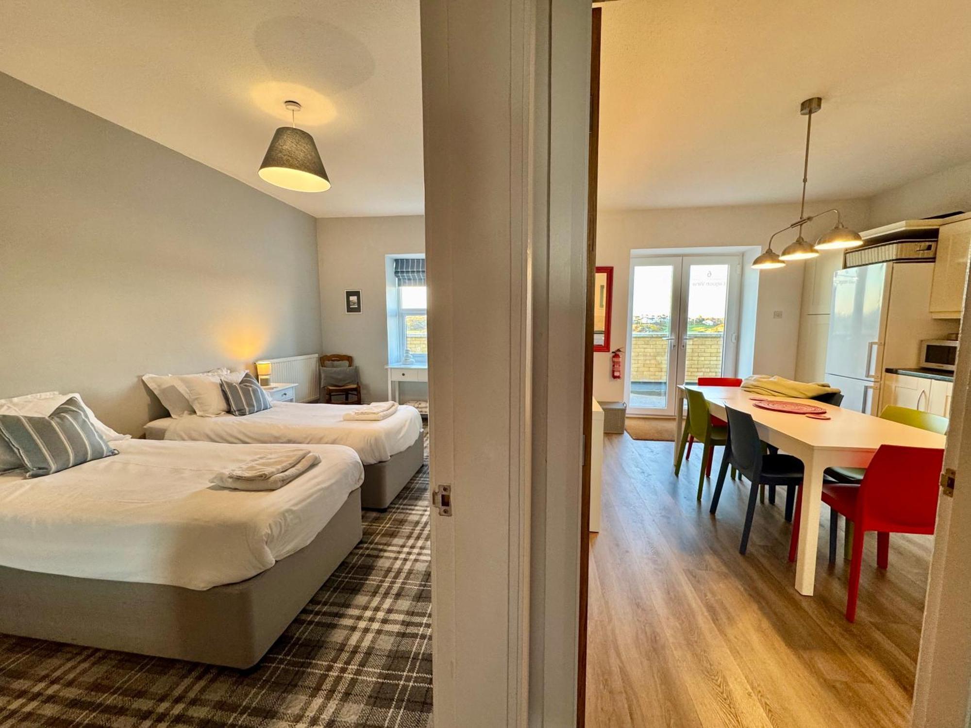 Lagoon View - Sea View- Pet Friendly - 2 Bed Apt - En-Suite ทรีอาร์ดดูร์ ภายนอก รูปภาพ